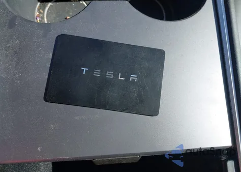 2022 Tesla Model Y Long Range Dual Motor All-Wheel Drive из США, поврежденный, VIN 7SAYGDEE7NF368293